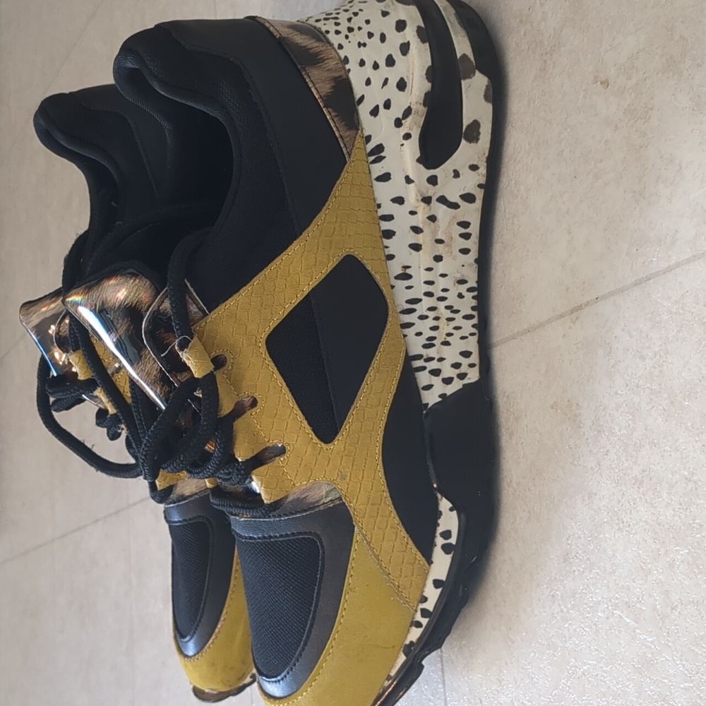 Steve Madden Black, Yellow & Metallic Platform Sneakers with Spotted Midsole